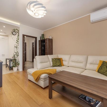 Comfortable Apartment Krakowska Wroclaw With Free Parking By Noclegi Renters Esterno foto