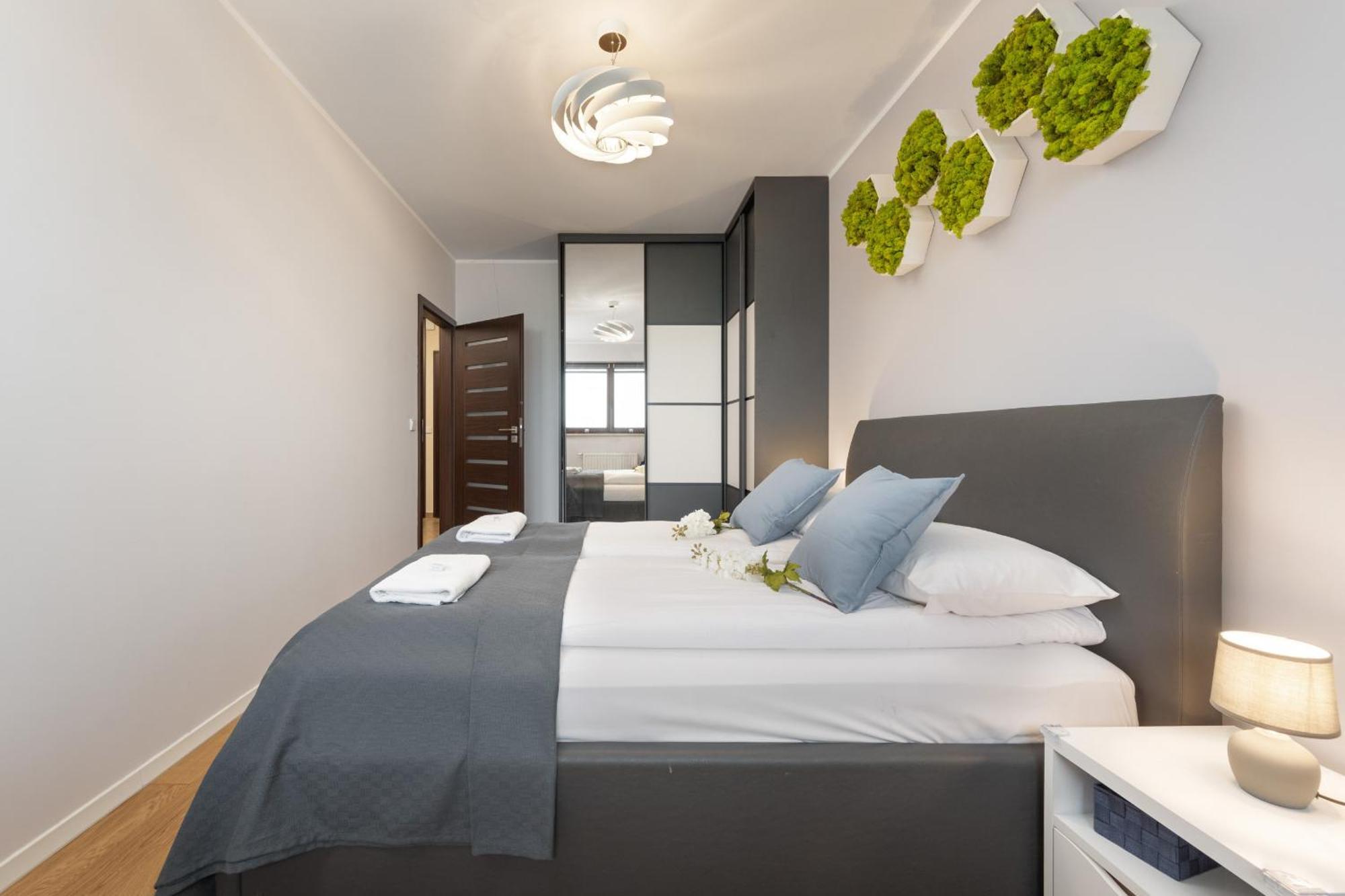 Comfortable Apartment Krakowska Wroclaw With Free Parking By Noclegi Renters Esterno foto