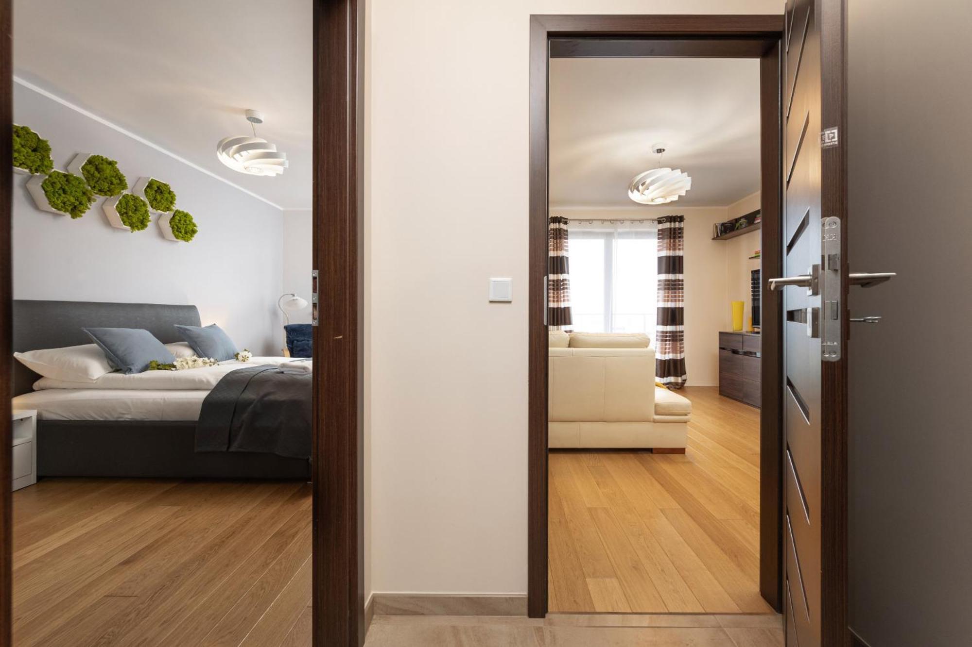 Comfortable Apartment Krakowska Wroclaw With Free Parking By Noclegi Renters Esterno foto