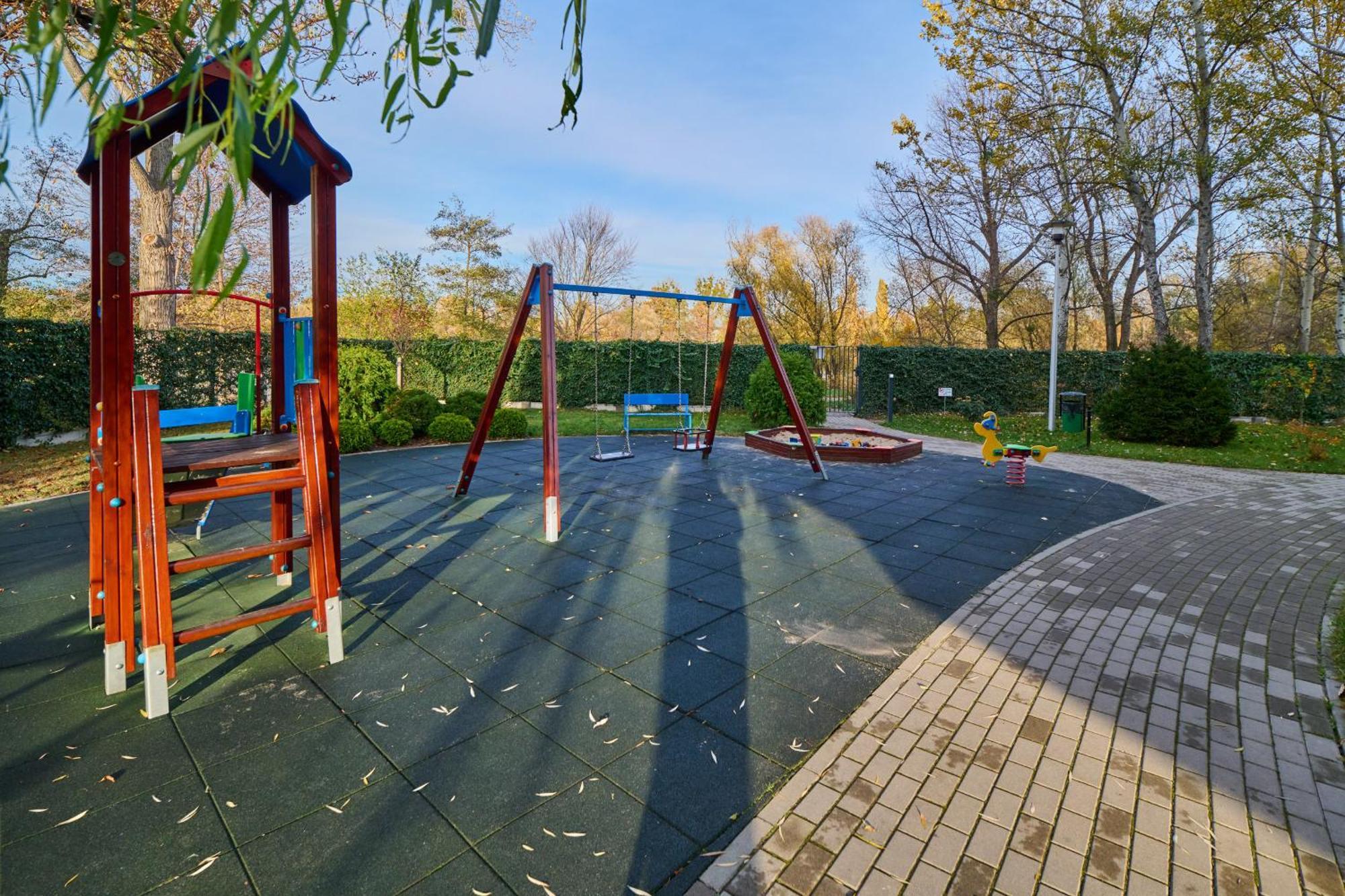 Comfortable Apartment Krakowska Wroclaw With Free Parking By Noclegi Renters Esterno foto